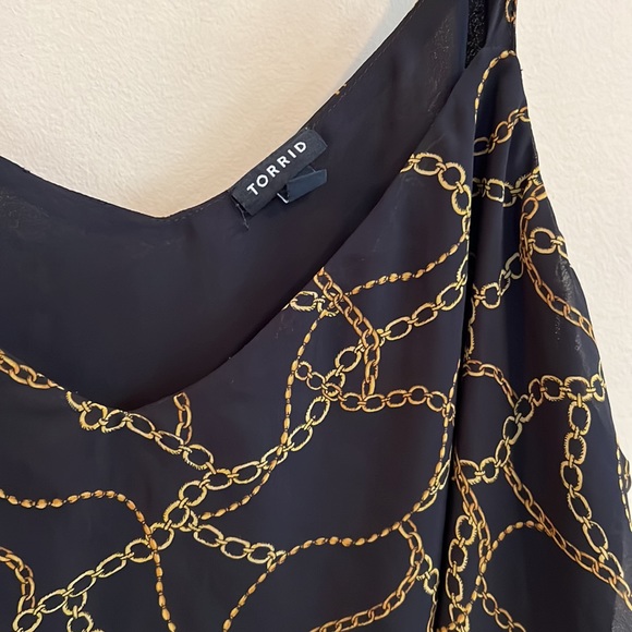 Torrid Black cami with chain design - adjustable straps- lined - Picture 2 of 12